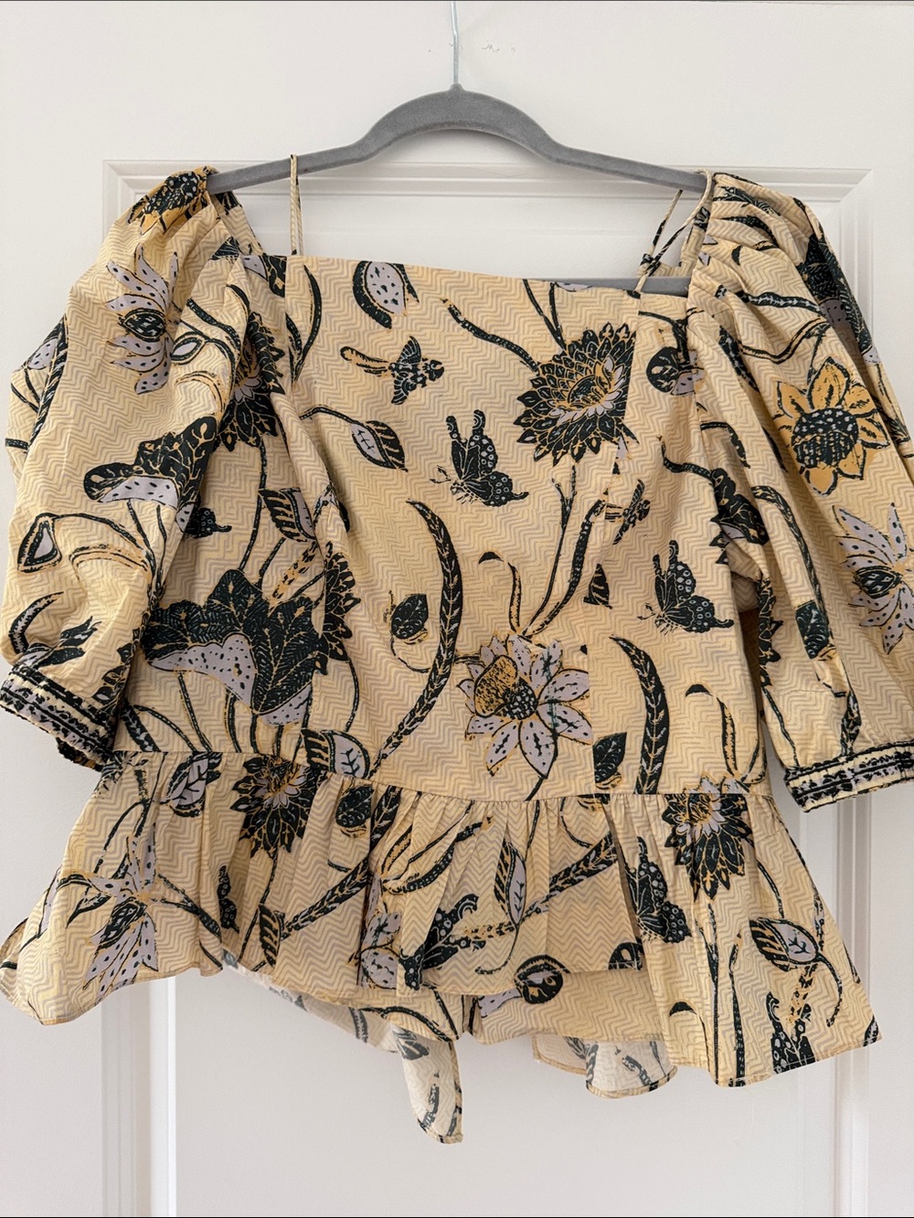 Women's Yellow Floral Puff-Sleeve Peplum Top